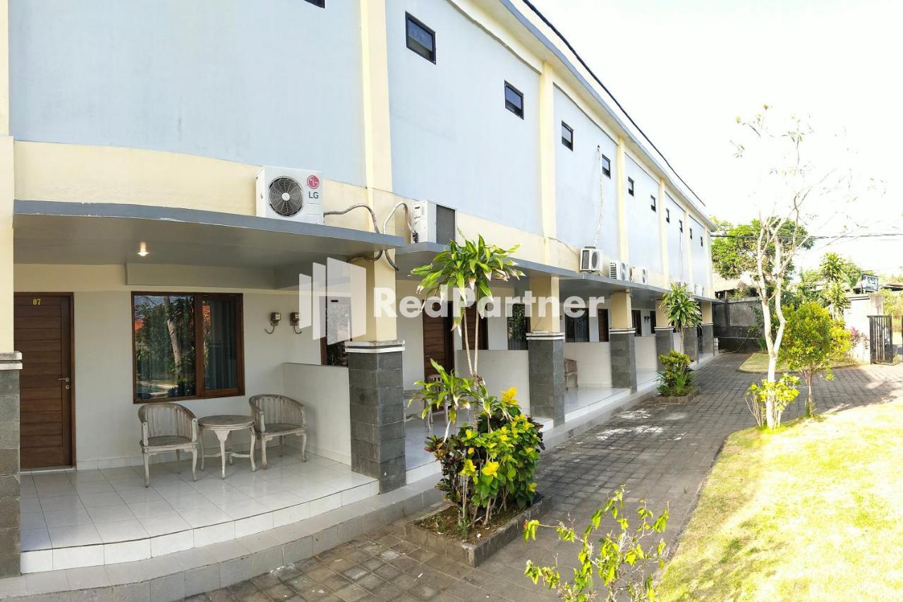 Pondok Sentana Guest House At Jalan Raya Uluwatu Redpartner ウンガサン エクステリア 写真